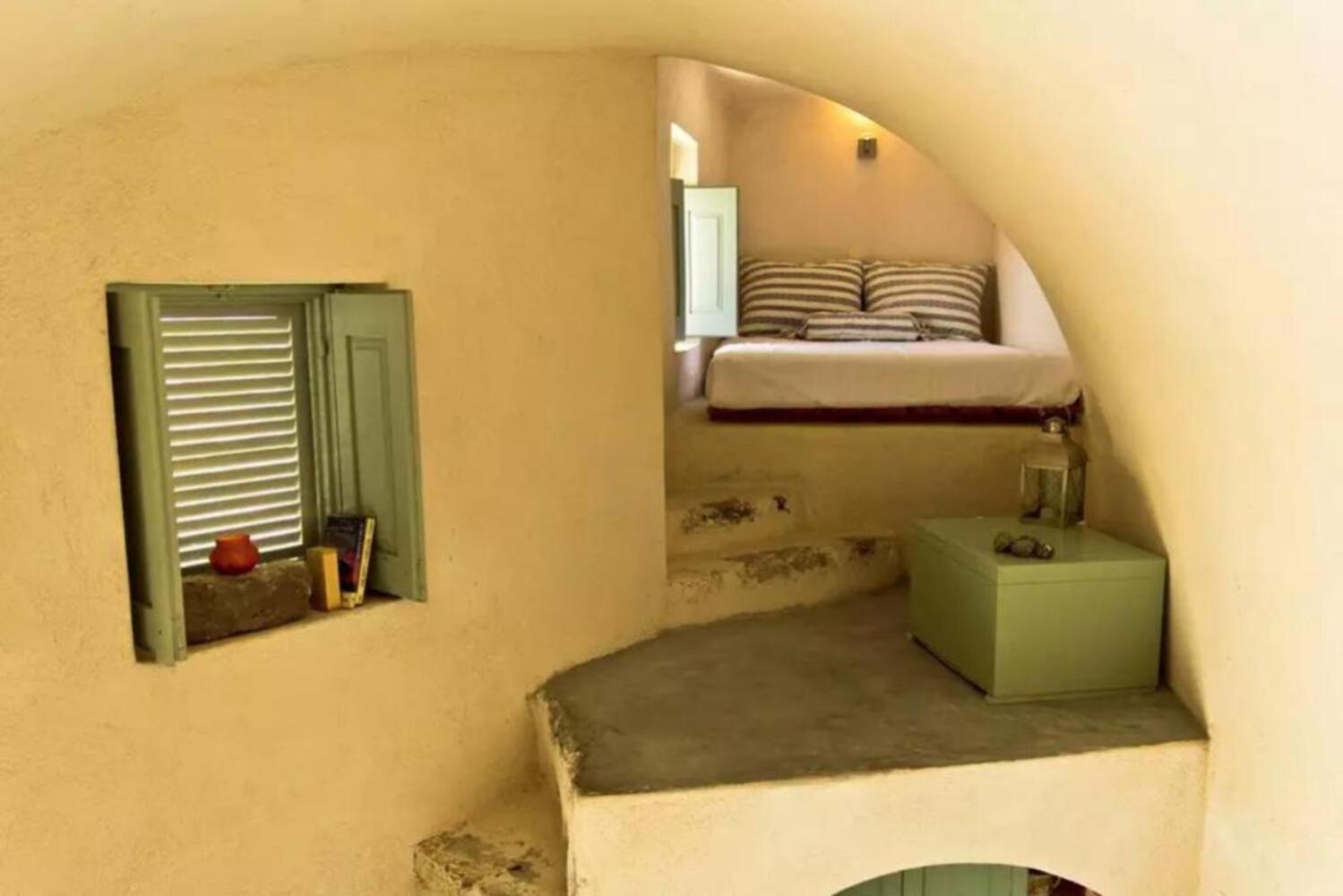 Apartamento Hanging At The Top Of The World Oia  Exterior foto